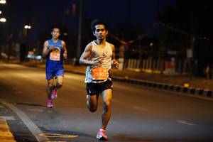 BIB: 25902
                            <button type="button" onclick="openModal(11136560)" class="btn btn-primary btn-sm float-right btn-popup" data-toggle="modal" data-target=".modal-high-quality">
                        <i class="fas fa-shopping-cart"></i> Add to Cart
                    </button>
                                            <button type="button" onclick="isThisMe(11136560, true)" class="btn btn-success btn-sm float-right btn-popup btn-isme hidden" data-toggle="tooltip" data-placement="bottom" title="นี่คือรูปของคุณใช่ไหม คลิกที่นี่เพื่อเอาเข้าอัลบั้ม">
                        <i class="fas fa-plus"></i> Add to album
                    </button>
                    <button type="button" onclick="isThisMe(11136560, false)" class="btn btn-warning btn-sm float-right btn-popup btn-isnotme hidden">
                        <i class="fas fa-ban"></i> Remove from album
                    </button>