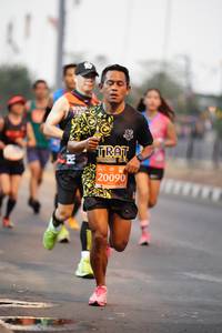 BIB: 20090
                            <button type="button" onclick="openModal(12335240)" class="btn btn-primary btn-sm float-right btn-popup" data-toggle="modal" data-target=".modal-high-quality">
                        <i class="fas fa-shopping-cart"></i> Add to Cart
                    </button>
                                            <button type="button" onclick="isThisMe(12335240, true)" class="btn btn-success btn-sm float-right btn-popup btn-isme hidden" data-toggle="tooltip" data-placement="bottom" title="นี่คือรูปของคุณใช่ไหม คลิกที่นี่เพื่อเอาเข้าอัลบั้ม">
                        <i class="fas fa-plus"></i> Add to album
                    </button>
                    <button type="button" onclick="isThisMe(12335240, false)" class="btn btn-warning btn-sm float-right btn-popup btn-isnotme hidden">
                        <i class="fas fa-ban"></i> Remove from album
                    </button>