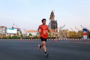 BIB: 20440
                            <button type="button" onclick="openModal(10858507)" class="btn btn-primary btn-sm float-right btn-popup" data-toggle="modal" data-target=".modal-high-quality">
                        <i class="fas fa-shopping-cart"></i> Add to Cart
                    </button>
                                            <button type="button" onclick="isThisMe(10858507, true)" class="btn btn-success btn-sm float-right btn-popup btn-isme hidden" data-toggle="tooltip" data-placement="bottom" title="นี่คือรูปของคุณใช่ไหม คลิกที่นี่เพื่อเอาเข้าอัลบั้ม">
                        <i class="fas fa-plus"></i> Add to album
                    </button>
                    <button type="button" onclick="isThisMe(10858507, false)" class="btn btn-warning btn-sm float-right btn-popup btn-isnotme hidden">
                        <i class="fas fa-ban"></i> Remove from album
                    </button>