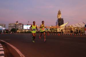 BIB: 44454
                            <button type="button" onclick="openModal(11672567)" class="btn btn-primary btn-sm float-right btn-popup" data-toggle="modal" data-target=".modal-high-quality">
                        <i class="fas fa-shopping-cart"></i> Add to Cart
                    </button>
                                            <button type="button" onclick="isThisMe(11672567, true)" class="btn btn-success btn-sm float-right btn-popup btn-isme hidden" data-toggle="tooltip" data-placement="bottom" title="นี่คือรูปของคุณใช่ไหม คลิกที่นี่เพื่อเอาเข้าอัลบั้ม">
                        <i class="fas fa-plus"></i> Add to album
                    </button>
                    <button type="button" onclick="isThisMe(11672567, false)" class="btn btn-warning btn-sm float-right btn-popup btn-isnotme hidden">
                        <i class="fas fa-ban"></i> Remove from album
                    </button>