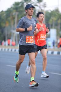 BIB: 205, 21409
                            <button type="button" onclick="openModal(12243473)" class="btn btn-primary btn-sm float-right btn-popup" data-toggle="modal" data-target=".modal-high-quality">
                        <i class="fas fa-shopping-cart"></i> Add to Cart
                    </button>
                                            <button type="button" onclick="isThisMe(12243473, true)" class="btn btn-success btn-sm float-right btn-popup btn-isme hidden" data-toggle="tooltip" data-placement="bottom" title="นี่คือรูปของคุณใช่ไหม คลิกที่นี่เพื่อเอาเข้าอัลบั้ม">
                        <i class="fas fa-plus"></i> Add to album
                    </button>
                    <button type="button" onclick="isThisMe(12243473, false)" class="btn btn-warning btn-sm float-right btn-popup btn-isnotme hidden">
                        <i class="fas fa-ban"></i> Remove from album
                    </button>