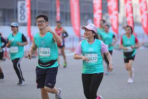 BIB: 53084, 2622
                            <button type="button" onclick="openModal(12657973)" class="btn btn-primary btn-sm float-right btn-popup" data-toggle="modal" data-target=".modal-high-quality">
                        <i class="fas fa-shopping-cart"></i> Add to Cart
                    </button>
                                            <button type="button" onclick="isThisMe(12657973, true)" class="btn btn-success btn-sm float-right btn-popup btn-isme hidden" data-toggle="tooltip" data-placement="bottom" title="นี่คือรูปของคุณใช่ไหม คลิกที่นี่เพื่อเอาเข้าอัลบั้ม">
                        <i class="fas fa-plus"></i> Add to album
                    </button>
                    <button type="button" onclick="isThisMe(12657973, false)" class="btn btn-warning btn-sm float-right btn-popup btn-isnotme hidden">
                        <i class="fas fa-ban"></i> Remove from album
                    </button>