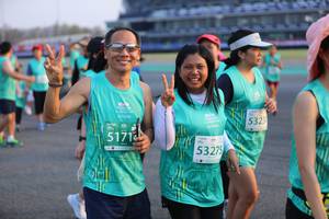 BIB: 5323, 51714, 53275
                            <button type="button" onclick="openModal(12650694)" class="btn btn-primary btn-sm float-right btn-popup" data-toggle="modal" data-target=".modal-high-quality">
                        <i class="fas fa-shopping-cart"></i> Add to Cart
                    </button>
                                            <button type="button" onclick="isThisMe(12650694, true)" class="btn btn-success btn-sm float-right btn-popup btn-isme hidden" data-toggle="tooltip" data-placement="bottom" title="นี่คือรูปของคุณใช่ไหม คลิกที่นี่เพื่อเอาเข้าอัลบั้ม">
                        <i class="fas fa-plus"></i> Add to album
                    </button>
                    <button type="button" onclick="isThisMe(12650694, false)" class="btn btn-warning btn-sm float-right btn-popup btn-isnotme hidden">
                        <i class="fas fa-ban"></i> Remove from album
                    </button>