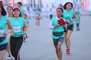 BIB: 2327
                            <button type="button" onclick="openModal(12657327)" class="btn btn-primary btn-sm float-right btn-popup" data-toggle="modal" data-target=".modal-high-quality">
                        <i class="fas fa-shopping-cart"></i> Add to Cart
                    </button>
                                            <button type="button" onclick="isThisMe(12657327, true)" class="btn btn-success btn-sm float-right btn-popup btn-isme hidden" data-toggle="tooltip" data-placement="bottom" title="นี่คือรูปของคุณใช่ไหม คลิกที่นี่เพื่อเอาเข้าอัลบั้ม">
                        <i class="fas fa-plus"></i> Add to album
                    </button>
                    <button type="button" onclick="isThisMe(12657327, false)" class="btn btn-warning btn-sm float-right btn-popup btn-isnotme hidden">
                        <i class="fas fa-ban"></i> Remove from album
                    </button>