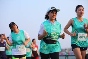 BIB: 52038, 50778, 52437
                            <button type="button" onclick="openModal(12645593)" class="btn btn-primary btn-sm float-right btn-popup" data-toggle="modal" data-target=".modal-high-quality">
                        <i class="fas fa-shopping-cart"></i> Add to Cart
                    </button>
                                            <button type="button" onclick="isThisMe(12645593, true)" class="btn btn-success btn-sm float-right btn-popup btn-isme hidden" data-toggle="tooltip" data-placement="bottom" title="นี่คือรูปของคุณใช่ไหม คลิกที่นี่เพื่อเอาเข้าอัลบั้ม">
                        <i class="fas fa-plus"></i> Add to album
                    </button>
                    <button type="button" onclick="isThisMe(12645593, false)" class="btn btn-warning btn-sm float-right btn-popup btn-isnotme hidden">
                        <i class="fas fa-ban"></i> Remove from album
                    </button>