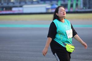 BIB: 513
                            <button type="button" onclick="openModal(12652376)" class="btn btn-primary btn-sm float-right btn-popup" data-toggle="modal" data-target=".modal-high-quality">
                        <i class="fas fa-shopping-cart"></i> Add to Cart
                    </button>
                                            <button type="button" onclick="isThisMe(12652376, true)" class="btn btn-success btn-sm float-right btn-popup btn-isme hidden" data-toggle="tooltip" data-placement="bottom" title="นี่คือรูปของคุณใช่ไหม คลิกที่นี่เพื่อเอาเข้าอัลบั้ม">
                        <i class="fas fa-plus"></i> Add to album
                    </button>
                    <button type="button" onclick="isThisMe(12652376, false)" class="btn btn-warning btn-sm float-right btn-popup btn-isnotme hidden">
                        <i class="fas fa-ban"></i> Remove from album
                    </button>