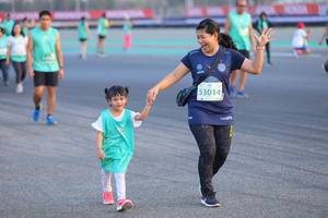 BIB: 53014
                            <button type="button" onclick="openModal(12653005)" class="btn btn-primary btn-sm float-right btn-popup" data-toggle="modal" data-target=".modal-high-quality">
                        <i class="fas fa-shopping-cart"></i> Add to Cart
                    </button>
                                            <button type="button" onclick="isThisMe(12653005, true)" class="btn btn-success btn-sm float-right btn-popup btn-isme hidden" data-toggle="tooltip" data-placement="bottom" title="นี่คือรูปของคุณใช่ไหม คลิกที่นี่เพื่อเอาเข้าอัลบั้ม">
                        <i class="fas fa-plus"></i> Add to album
                    </button>
                    <button type="button" onclick="isThisMe(12653005, false)" class="btn btn-warning btn-sm float-right btn-popup btn-isnotme hidden">
                        <i class="fas fa-ban"></i> Remove from album
                    </button>