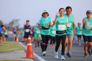 BIB: 50727, 52412
                            <button type="button" onclick="openModal(12645480)" class="btn btn-primary btn-sm float-right btn-popup" data-toggle="modal" data-target=".modal-high-quality">
                        <i class="fas fa-shopping-cart"></i> Add to Cart
                    </button>
                                            <button type="button" onclick="isThisMe(12645480, true)" class="btn btn-success btn-sm float-right btn-popup btn-isme hidden" data-toggle="tooltip" data-placement="bottom" title="นี่คือรูปของคุณใช่ไหม คลิกที่นี่เพื่อเอาเข้าอัลบั้ม">
                        <i class="fas fa-plus"></i> Add to album
                    </button>
                    <button type="button" onclick="isThisMe(12645480, false)" class="btn btn-warning btn-sm float-right btn-popup btn-isnotme hidden">
                        <i class="fas fa-ban"></i> Remove from album
                    </button>