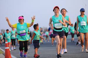 BIB: 51018, 52223, 5151
                            <button type="button" onclick="openModal(12647367)" class="btn btn-primary btn-sm float-right btn-popup" data-toggle="modal" data-target=".modal-high-quality">
                        <i class="fas fa-shopping-cart"></i> Add to Cart
                    </button>
                                            <button type="button" onclick="isThisMe(12647367, true)" class="btn btn-success btn-sm float-right btn-popup btn-isme hidden" data-toggle="tooltip" data-placement="bottom" title="นี่คือรูปของคุณใช่ไหม คลิกที่นี่เพื่อเอาเข้าอัลบั้ม">
                        <i class="fas fa-plus"></i> Add to album
                    </button>
                    <button type="button" onclick="isThisMe(12647367, false)" class="btn btn-warning btn-sm float-right btn-popup btn-isnotme hidden">
                        <i class="fas fa-ban"></i> Remove from album
                    </button>