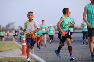 BIB: 5152
                            <button type="button" onclick="openModal(12643923)" class="btn btn-primary btn-sm float-right btn-popup" data-toggle="modal" data-target=".modal-high-quality">
                        <i class="fas fa-shopping-cart"></i> Add to Cart
                    </button>
                                            <button type="button" onclick="isThisMe(12643923, true)" class="btn btn-success btn-sm float-right btn-popup btn-isme hidden" data-toggle="tooltip" data-placement="bottom" title="นี่คือรูปของคุณใช่ไหม คลิกที่นี่เพื่อเอาเข้าอัลบั้ม">
                        <i class="fas fa-plus"></i> Add to album
                    </button>
                    <button type="button" onclick="isThisMe(12643923, false)" class="btn btn-warning btn-sm float-right btn-popup btn-isnotme hidden">
                        <i class="fas fa-ban"></i> Remove from album
                    </button>