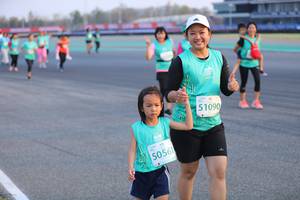 BIB: 51090, 50561
                            <button type="button" onclick="openModal(12652947)" class="btn btn-primary btn-sm float-right btn-popup" data-toggle="modal" data-target=".modal-high-quality">
                        <i class="fas fa-shopping-cart"></i> Add to Cart
                    </button>
                                            <button type="button" onclick="isThisMe(12652947, true)" class="btn btn-success btn-sm float-right btn-popup btn-isme hidden" data-toggle="tooltip" data-placement="bottom" title="นี่คือรูปของคุณใช่ไหม คลิกที่นี่เพื่อเอาเข้าอัลบั้ม">
                        <i class="fas fa-plus"></i> Add to album
                    </button>
                    <button type="button" onclick="isThisMe(12652947, false)" class="btn btn-warning btn-sm float-right btn-popup btn-isnotme hidden">
                        <i class="fas fa-ban"></i> Remove from album
                    </button>