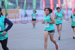 BIB: 2361
                            <button type="button" onclick="openModal(12657134)" class="btn btn-primary btn-sm float-right btn-popup" data-toggle="modal" data-target=".modal-high-quality">
                        <i class="fas fa-shopping-cart"></i> Add to Cart
                    </button>
                                            <button type="button" onclick="isThisMe(12657134, true)" class="btn btn-success btn-sm float-right btn-popup btn-isme hidden" data-toggle="tooltip" data-placement="bottom" title="นี่คือรูปของคุณใช่ไหม คลิกที่นี่เพื่อเอาเข้าอัลบั้ม">
                        <i class="fas fa-plus"></i> Add to album
                    </button>
                    <button type="button" onclick="isThisMe(12657134, false)" class="btn btn-warning btn-sm float-right btn-popup btn-isnotme hidden">
                        <i class="fas fa-ban"></i> Remove from album
                    </button>