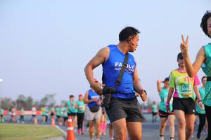 BIB: 5043
                            <button type="button" onclick="openModal(12646213)" class="btn btn-primary btn-sm float-right btn-popup" data-toggle="modal" data-target=".modal-high-quality">
                        <i class="fas fa-shopping-cart"></i> Add to Cart
                    </button>
                                            <button type="button" onclick="isThisMe(12646213, true)" class="btn btn-success btn-sm float-right btn-popup btn-isme hidden" data-toggle="tooltip" data-placement="bottom" title="นี่คือรูปของคุณใช่ไหม คลิกที่นี่เพื่อเอาเข้าอัลบั้ม">
                        <i class="fas fa-plus"></i> Add to album
                    </button>
                    <button type="button" onclick="isThisMe(12646213, false)" class="btn btn-warning btn-sm float-right btn-popup btn-isnotme hidden">
                        <i class="fas fa-ban"></i> Remove from album
                    </button>