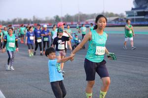 BIB: 225, 52430
                            <button type="button" onclick="openModal(12653762)" class="btn btn-primary btn-sm float-right btn-popup" data-toggle="modal" data-target=".modal-high-quality">
                        <i class="fas fa-shopping-cart"></i> Add to Cart
                    </button>
                                            <button type="button" onclick="isThisMe(12653762, true)" class="btn btn-success btn-sm float-right btn-popup btn-isme hidden" data-toggle="tooltip" data-placement="bottom" title="นี่คือรูปของคุณใช่ไหม คลิกที่นี่เพื่อเอาเข้าอัลบั้ม">
                        <i class="fas fa-plus"></i> Add to album
                    </button>
                    <button type="button" onclick="isThisMe(12653762, false)" class="btn btn-warning btn-sm float-right btn-popup btn-isnotme hidden">
                        <i class="fas fa-ban"></i> Remove from album
                    </button>