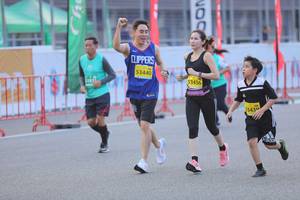 BIB: 53440, 53436, 1923, 3430
                            <button type="button" onclick="openModal(12658689)" class="btn btn-primary btn-sm float-right btn-popup" data-toggle="modal" data-target=".modal-high-quality">
                        <i class="fas fa-shopping-cart"></i> Add to Cart
                    </button>
                                            <button type="button" onclick="isThisMe(12658689, true)" class="btn btn-success btn-sm float-right btn-popup btn-isme hidden" data-toggle="tooltip" data-placement="bottom" title="นี่คือรูปของคุณใช่ไหม คลิกที่นี่เพื่อเอาเข้าอัลบั้ม">
                        <i class="fas fa-plus"></i> Add to album
                    </button>
                    <button type="button" onclick="isThisMe(12658689, false)" class="btn btn-warning btn-sm float-right btn-popup btn-isnotme hidden">
                        <i class="fas fa-ban"></i> Remove from album
                    </button>