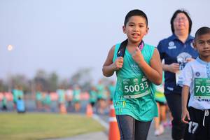 BIB: 50033, 703, 417
                            <button type="button" onclick="openModal(12650270)" class="btn btn-primary btn-sm float-right btn-popup" data-toggle="modal" data-target=".modal-high-quality">
                        <i class="fas fa-shopping-cart"></i> Add to Cart
                    </button>
                                            <button type="button" onclick="isThisMe(12650270, true)" class="btn btn-success btn-sm float-right btn-popup btn-isme hidden" data-toggle="tooltip" data-placement="bottom" title="นี่คือรูปของคุณใช่ไหม คลิกที่นี่เพื่อเอาเข้าอัลบั้ม">
                        <i class="fas fa-plus"></i> Add to album
                    </button>
                    <button type="button" onclick="isThisMe(12650270, false)" class="btn btn-warning btn-sm float-right btn-popup btn-isnotme hidden">
                        <i class="fas fa-ban"></i> Remove from album
                    </button>