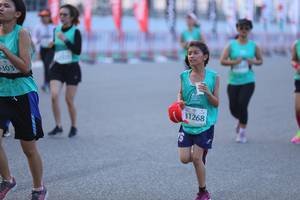 BIB: 5303, 31268
                            <button type="button" onclick="openModal(12657380)" class="btn btn-primary btn-sm float-right btn-popup" data-toggle="modal" data-target=".modal-high-quality">
                        <i class="fas fa-shopping-cart"></i> Add to Cart
                    </button>
                                            <button type="button" onclick="isThisMe(12657380, true)" class="btn btn-success btn-sm float-right btn-popup btn-isme hidden" data-toggle="tooltip" data-placement="bottom" title="นี่คือรูปของคุณใช่ไหม คลิกที่นี่เพื่อเอาเข้าอัลบั้ม">
                        <i class="fas fa-plus"></i> Add to album
                    </button>
                    <button type="button" onclick="isThisMe(12657380, false)" class="btn btn-warning btn-sm float-right btn-popup btn-isnotme hidden">
                        <i class="fas fa-ban"></i> Remove from album
                    </button>