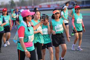 BIB: 52506, 5053, 5057, 50548, 526
                            <button type="button" onclick="openModal(12651674)" class="btn btn-primary btn-sm float-right btn-popup" data-toggle="modal" data-target=".modal-high-quality">
                        <i class="fas fa-shopping-cart"></i> Add to Cart
                    </button>
                                            <button type="button" onclick="isThisMe(12651674, true)" class="btn btn-success btn-sm float-right btn-popup btn-isme hidden" data-toggle="tooltip" data-placement="bottom" title="นี่คือรูปของคุณใช่ไหม คลิกที่นี่เพื่อเอาเข้าอัลบั้ม">
                        <i class="fas fa-plus"></i> Add to album
                    </button>
                    <button type="button" onclick="isThisMe(12651674, false)" class="btn btn-warning btn-sm float-right btn-popup btn-isnotme hidden">
                        <i class="fas fa-ban"></i> Remove from album
                    </button>