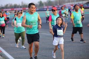 BIB: 50460, 50205, 5334, 5276
                            <button type="button" onclick="openModal(12652551)" class="btn btn-primary btn-sm float-right btn-popup" data-toggle="modal" data-target=".modal-high-quality">
                        <i class="fas fa-shopping-cart"></i> Add to Cart
                    </button>
                                            <button type="button" onclick="isThisMe(12652551, true)" class="btn btn-success btn-sm float-right btn-popup btn-isme hidden" data-toggle="tooltip" data-placement="bottom" title="นี่คือรูปของคุณใช่ไหม คลิกที่นี่เพื่อเอาเข้าอัลบั้ม">
                        <i class="fas fa-plus"></i> Add to album
                    </button>
                    <button type="button" onclick="isThisMe(12652551, false)" class="btn btn-warning btn-sm float-right btn-popup btn-isnotme hidden">
                        <i class="fas fa-ban"></i> Remove from album
                    </button>