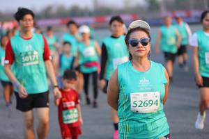 BIB: 50171, 52694, 500
                            <button type="button" onclick="openModal(12652705)" class="btn btn-primary btn-sm float-right btn-popup" data-toggle="modal" data-target=".modal-high-quality">
                        <i class="fas fa-shopping-cart"></i> Add to Cart
                    </button>
                                            <button type="button" onclick="isThisMe(12652705, true)" class="btn btn-success btn-sm float-right btn-popup btn-isme hidden" data-toggle="tooltip" data-placement="bottom" title="นี่คือรูปของคุณใช่ไหม คลิกที่นี่เพื่อเอาเข้าอัลบั้ม">
                        <i class="fas fa-plus"></i> Add to album
                    </button>
                    <button type="button" onclick="isThisMe(12652705, false)" class="btn btn-warning btn-sm float-right btn-popup btn-isnotme hidden">
                        <i class="fas fa-ban"></i> Remove from album
                    </button>