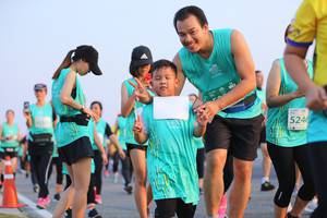 BIB: 5246
                            <button type="button" onclick="openModal(12649280)" class="btn btn-primary btn-sm float-right btn-popup" data-toggle="modal" data-target=".modal-high-quality">
                        <i class="fas fa-shopping-cart"></i> Add to Cart
                    </button>
                                            <button type="button" onclick="isThisMe(12649280, true)" class="btn btn-success btn-sm float-right btn-popup btn-isme hidden" data-toggle="tooltip" data-placement="bottom" title="นี่คือรูปของคุณใช่ไหม คลิกที่นี่เพื่อเอาเข้าอัลบั้ม">
                        <i class="fas fa-plus"></i> Add to album
                    </button>
                    <button type="button" onclick="isThisMe(12649280, false)" class="btn btn-warning btn-sm float-right btn-popup btn-isnotme hidden">
                        <i class="fas fa-ban"></i> Remove from album
                    </button>