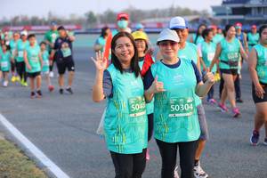 BIB: 5040, 50304
                            <button type="button" onclick="openModal(12652159)" class="btn btn-primary btn-sm float-right btn-popup" data-toggle="modal" data-target=".modal-high-quality">
                        <i class="fas fa-shopping-cart"></i> Add to Cart
                    </button>
                                            <button type="button" onclick="isThisMe(12652159, true)" class="btn btn-success btn-sm float-right btn-popup btn-isme hidden" data-toggle="tooltip" data-placement="bottom" title="นี่คือรูปของคุณใช่ไหม คลิกที่นี่เพื่อเอาเข้าอัลบั้ม">
                        <i class="fas fa-plus"></i> Add to album
                    </button>
                    <button type="button" onclick="isThisMe(12652159, false)" class="btn btn-warning btn-sm float-right btn-popup btn-isnotme hidden">
                        <i class="fas fa-ban"></i> Remove from album
                    </button>