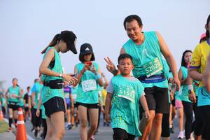 BIB: 52029, 52382, 51511
                            <button type="button" onclick="openModal(12649275)" class="btn btn-primary btn-sm float-right btn-popup" data-toggle="modal" data-target=".modal-high-quality">
                        <i class="fas fa-shopping-cart"></i> Add to Cart
                    </button>
                                            <button type="button" onclick="isThisMe(12649275, true)" class="btn btn-success btn-sm float-right btn-popup btn-isme hidden" data-toggle="tooltip" data-placement="bottom" title="นี่คือรูปของคุณใช่ไหม คลิกที่นี่เพื่อเอาเข้าอัลบั้ม">
                        <i class="fas fa-plus"></i> Add to album
                    </button>
                    <button type="button" onclick="isThisMe(12649275, false)" class="btn btn-warning btn-sm float-right btn-popup btn-isnotme hidden">
                        <i class="fas fa-ban"></i> Remove from album
                    </button>