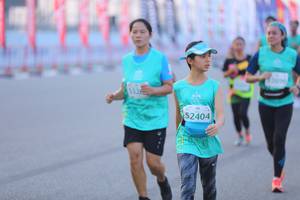 BIB: 52404
                            <button type="button" onclick="openModal(12656792)" class="btn btn-primary btn-sm float-right btn-popup" data-toggle="modal" data-target=".modal-high-quality">
                        <i class="fas fa-shopping-cart"></i> Add to Cart
                    </button>
                                            <button type="button" onclick="isThisMe(12656792, true)" class="btn btn-success btn-sm float-right btn-popup btn-isme hidden" data-toggle="tooltip" data-placement="bottom" title="นี่คือรูปของคุณใช่ไหม คลิกที่นี่เพื่อเอาเข้าอัลบั้ม">
                        <i class="fas fa-plus"></i> Add to album
                    </button>
                    <button type="button" onclick="isThisMe(12656792, false)" class="btn btn-warning btn-sm float-right btn-popup btn-isnotme hidden">
                        <i class="fas fa-ban"></i> Remove from album
                    </button>