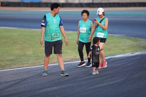 BIB: 1141, 0939, 52032, 
                            <button type="button" onclick="openModal(12654233)" class="btn btn-primary btn-sm float-right btn-popup" data-toggle="modal" data-target=".modal-high-quality">
                        <i class="fas fa-shopping-cart"></i> Add to Cart
                    </button>
                                            <button type="button" onclick="isThisMe(12654233, true)" class="btn btn-success btn-sm float-right btn-popup btn-isme hidden" data-toggle="tooltip" data-placement="bottom" title="นี่คือรูปของคุณใช่ไหม คลิกที่นี่เพื่อเอาเข้าอัลบั้ม">
                        <i class="fas fa-plus"></i> Add to album
                    </button>
                    <button type="button" onclick="isThisMe(12654233, false)" class="btn btn-warning btn-sm float-right btn-popup btn-isnotme hidden">
                        <i class="fas fa-ban"></i> Remove from album
                    </button>