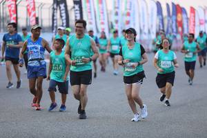 BIB: 027, 50741, 5080, 51577
                            <button type="button" onclick="openModal(12660519)" class="btn btn-primary btn-sm float-right btn-popup" data-toggle="modal" data-target=".modal-high-quality">
                        <i class="fas fa-shopping-cart"></i> Add to Cart
                    </button>
                                            <button type="button" onclick="isThisMe(12660519, true)" class="btn btn-success btn-sm float-right btn-popup btn-isme hidden" data-toggle="tooltip" data-placement="bottom" title="นี่คือรูปของคุณใช่ไหม คลิกที่นี่เพื่อเอาเข้าอัลบั้ม">
                        <i class="fas fa-plus"></i> Add to album
                    </button>
                    <button type="button" onclick="isThisMe(12660519, false)" class="btn btn-warning btn-sm float-right btn-popup btn-isnotme hidden">
                        <i class="fas fa-ban"></i> Remove from album
                    </button>