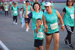 BIB: 53292, 52271
                            <button type="button" onclick="openModal(12652766)" class="btn btn-primary btn-sm float-right btn-popup" data-toggle="modal" data-target=".modal-high-quality">
                        <i class="fas fa-shopping-cart"></i> Add to Cart
                    </button>
                                            <button type="button" onclick="isThisMe(12652766, true)" class="btn btn-success btn-sm float-right btn-popup btn-isme hidden" data-toggle="tooltip" data-placement="bottom" title="นี่คือรูปของคุณใช่ไหม คลิกที่นี่เพื่อเอาเข้าอัลบั้ม">
                        <i class="fas fa-plus"></i> Add to album
                    </button>
                    <button type="button" onclick="isThisMe(12652766, false)" class="btn btn-warning btn-sm float-right btn-popup btn-isnotme hidden">
                        <i class="fas fa-ban"></i> Remove from album
                    </button>