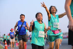 BIB: 5287, 5246
                            <button type="button" onclick="openModal(12646121)" class="btn btn-primary btn-sm float-right btn-popup" data-toggle="modal" data-target=".modal-high-quality">
                        <i class="fas fa-shopping-cart"></i> Add to Cart
                    </button>
                                            <button type="button" onclick="isThisMe(12646121, true)" class="btn btn-success btn-sm float-right btn-popup btn-isme hidden" data-toggle="tooltip" data-placement="bottom" title="นี่คือรูปของคุณใช่ไหม คลิกที่นี่เพื่อเอาเข้าอัลบั้ม">
                        <i class="fas fa-plus"></i> Add to album
                    </button>
                    <button type="button" onclick="isThisMe(12646121, false)" class="btn btn-warning btn-sm float-right btn-popup btn-isnotme hidden">
                        <i class="fas fa-ban"></i> Remove from album
                    </button>