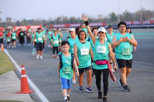 BIB: 5085, 53286, 52104, 0023
                            <button type="button" onclick="openModal(12652722)" class="btn btn-primary btn-sm float-right btn-popup" data-toggle="modal" data-target=".modal-high-quality">
                        <i class="fas fa-shopping-cart"></i> Add to Cart
                    </button>
                                            <button type="button" onclick="isThisMe(12652722, true)" class="btn btn-success btn-sm float-right btn-popup btn-isme hidden" data-toggle="tooltip" data-placement="bottom" title="นี่คือรูปของคุณใช่ไหม คลิกที่นี่เพื่อเอาเข้าอัลบั้ม">
                        <i class="fas fa-plus"></i> Add to album
                    </button>
                    <button type="button" onclick="isThisMe(12652722, false)" class="btn btn-warning btn-sm float-right btn-popup btn-isnotme hidden">
                        <i class="fas fa-ban"></i> Remove from album
                    </button>