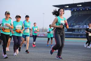 BIB: 505, 0872, 52784
                            <button type="button" onclick="openModal(12644682)" class="btn btn-primary btn-sm float-right btn-popup" data-toggle="modal" data-target=".modal-high-quality">
                        <i class="fas fa-shopping-cart"></i> Add to Cart
                    </button>
                                            <button type="button" onclick="isThisMe(12644682, true)" class="btn btn-success btn-sm float-right btn-popup btn-isme hidden" data-toggle="tooltip" data-placement="bottom" title="นี่คือรูปของคุณใช่ไหม คลิกที่นี่เพื่อเอาเข้าอัลบั้ม">
                        <i class="fas fa-plus"></i> Add to album
                    </button>
                    <button type="button" onclick="isThisMe(12644682, false)" class="btn btn-warning btn-sm float-right btn-popup btn-isnotme hidden">
                        <i class="fas fa-ban"></i> Remove from album
                    </button>