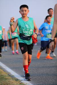 BIB: 50035
                            <button type="button" onclick="openModal(12644232)" class="btn btn-primary btn-sm float-right btn-popup" data-toggle="modal" data-target=".modal-high-quality">
                        <i class="fas fa-shopping-cart"></i> Add to Cart
                    </button>
                                            <button type="button" onclick="isThisMe(12644232, true)" class="btn btn-success btn-sm float-right btn-popup btn-isme hidden" data-toggle="tooltip" data-placement="bottom" title="นี่คือรูปของคุณใช่ไหม คลิกที่นี่เพื่อเอาเข้าอัลบั้ม">
                        <i class="fas fa-plus"></i> Add to album
                    </button>
                    <button type="button" onclick="isThisMe(12644232, false)" class="btn btn-warning btn-sm float-right btn-popup btn-isnotme hidden">
                        <i class="fas fa-ban"></i> Remove from album
                    </button>