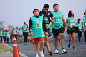 BIB: 1968, 5195, 0710, 50552
                            <button type="button" onclick="openModal(12647576)" class="btn btn-primary btn-sm float-right btn-popup" data-toggle="modal" data-target=".modal-high-quality">
                        <i class="fas fa-shopping-cart"></i> Add to Cart
                    </button>
                                            <button type="button" onclick="isThisMe(12647576, true)" class="btn btn-success btn-sm float-right btn-popup btn-isme hidden" data-toggle="tooltip" data-placement="bottom" title="นี่คือรูปของคุณใช่ไหม คลิกที่นี่เพื่อเอาเข้าอัลบั้ม">
                        <i class="fas fa-plus"></i> Add to album
                    </button>
                    <button type="button" onclick="isThisMe(12647576, false)" class="btn btn-warning btn-sm float-right btn-popup btn-isnotme hidden">
                        <i class="fas fa-ban"></i> Remove from album
                    </button>