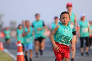 BIB: 5011
                            <button type="button" onclick="openModal(12643931)" class="btn btn-primary btn-sm float-right btn-popup" data-toggle="modal" data-target=".modal-high-quality">
                        <i class="fas fa-shopping-cart"></i> Add to Cart
                    </button>
                                            <button type="button" onclick="isThisMe(12643931, true)" class="btn btn-success btn-sm float-right btn-popup btn-isme hidden" data-toggle="tooltip" data-placement="bottom" title="นี่คือรูปของคุณใช่ไหม คลิกที่นี่เพื่อเอาเข้าอัลบั้ม">
                        <i class="fas fa-plus"></i> Add to album
                    </button>
                    <button type="button" onclick="isThisMe(12643931, false)" class="btn btn-warning btn-sm float-right btn-popup btn-isnotme hidden">
                        <i class="fas fa-ban"></i> Remove from album
                    </button>