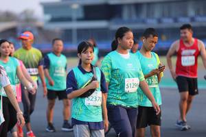 BIB: 51552, 51296, 52370
                            <button type="button" onclick="openModal(12653579)" class="btn btn-primary btn-sm float-right btn-popup" data-toggle="modal" data-target=".modal-high-quality">
                        <i class="fas fa-shopping-cart"></i> Add to Cart
                    </button>
                                            <button type="button" onclick="isThisMe(12653579, true)" class="btn btn-success btn-sm float-right btn-popup btn-isme hidden" data-toggle="tooltip" data-placement="bottom" title="นี่คือรูปของคุณใช่ไหม คลิกที่นี่เพื่อเอาเข้าอัลบั้ม">
                        <i class="fas fa-plus"></i> Add to album
                    </button>
                    <button type="button" onclick="isThisMe(12653579, false)" class="btn btn-warning btn-sm float-right btn-popup btn-isnotme hidden">
                        <i class="fas fa-ban"></i> Remove from album
                    </button>