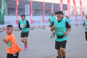 BIB: 51767, 2085
                            <button type="button" onclick="openModal(12657834)" class="btn btn-primary btn-sm float-right btn-popup" data-toggle="modal" data-target=".modal-high-quality">
                        <i class="fas fa-shopping-cart"></i> Add to Cart
                    </button>
                                            <button type="button" onclick="isThisMe(12657834, true)" class="btn btn-success btn-sm float-right btn-popup btn-isme hidden" data-toggle="tooltip" data-placement="bottom" title="นี่คือรูปของคุณใช่ไหม คลิกที่นี่เพื่อเอาเข้าอัลบั้ม">
                        <i class="fas fa-plus"></i> Add to album
                    </button>
                    <button type="button" onclick="isThisMe(12657834, false)" class="btn btn-warning btn-sm float-right btn-popup btn-isnotme hidden">
                        <i class="fas fa-ban"></i> Remove from album
                    </button>