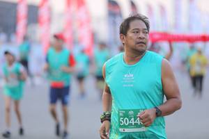 BIB: 5044
                            <button type="button" onclick="openModal(12658536)" class="btn btn-primary btn-sm float-right btn-popup" data-toggle="modal" data-target=".modal-high-quality">
                        <i class="fas fa-shopping-cart"></i> Add to Cart
                    </button>
                                            <button type="button" onclick="isThisMe(12658536, true)" class="btn btn-success btn-sm float-right btn-popup btn-isme hidden" data-toggle="tooltip" data-placement="bottom" title="นี่คือรูปของคุณใช่ไหม คลิกที่นี่เพื่อเอาเข้าอัลบั้ม">
                        <i class="fas fa-plus"></i> Add to album
                    </button>
                    <button type="button" onclick="isThisMe(12658536, false)" class="btn btn-warning btn-sm float-right btn-popup btn-isnotme hidden">
                        <i class="fas fa-ban"></i> Remove from album
                    </button>