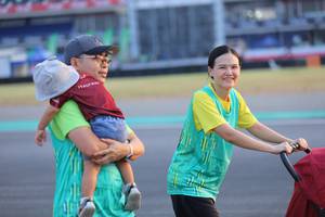 BIB: 
                            <button type="button" onclick="openModal(12653483)" class="btn btn-primary btn-sm float-right btn-popup" data-toggle="modal" data-target=".modal-high-quality">
                        <i class="fas fa-shopping-cart"></i> Add to Cart
                    </button>
                                            <button type="button" onclick="isThisMe(12653483, true)" class="btn btn-success btn-sm float-right btn-popup btn-isme hidden" data-toggle="tooltip" data-placement="bottom" title="นี่คือรูปของคุณใช่ไหม คลิกที่นี่เพื่อเอาเข้าอัลบั้ม">
                        <i class="fas fa-plus"></i> Add to album
                    </button>
                    <button type="button" onclick="isThisMe(12653483, false)" class="btn btn-warning btn-sm float-right btn-popup btn-isnotme hidden">
                        <i class="fas fa-ban"></i> Remove from album
                    </button>