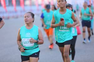 BIB: 5190, 5073
                            <button type="button" onclick="openModal(12654753)" class="btn btn-primary btn-sm float-right btn-popup" data-toggle="modal" data-target=".modal-high-quality">
                        <i class="fas fa-shopping-cart"></i> Add to Cart
                    </button>
                                            <button type="button" onclick="isThisMe(12654753, true)" class="btn btn-success btn-sm float-right btn-popup btn-isme hidden" data-toggle="tooltip" data-placement="bottom" title="นี่คือรูปของคุณใช่ไหม คลิกที่นี่เพื่อเอาเข้าอัลบั้ม">
                        <i class="fas fa-plus"></i> Add to album
                    </button>
                    <button type="button" onclick="isThisMe(12654753, false)" class="btn btn-warning btn-sm float-right btn-popup btn-isnotme hidden">
                        <i class="fas fa-ban"></i> Remove from album
                    </button>