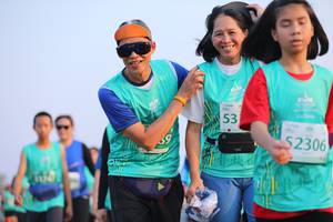 BIB: 52306
                            <button type="button" onclick="openModal(12649766)" class="btn btn-primary btn-sm float-right btn-popup" data-toggle="modal" data-target=".modal-high-quality">
                        <i class="fas fa-shopping-cart"></i> Add to Cart
                    </button>
                                            <button type="button" onclick="isThisMe(12649766, true)" class="btn btn-success btn-sm float-right btn-popup btn-isme hidden" data-toggle="tooltip" data-placement="bottom" title="นี่คือรูปของคุณใช่ไหม คลิกที่นี่เพื่อเอาเข้าอัลบั้ม">
                        <i class="fas fa-plus"></i> Add to album
                    </button>
                    <button type="button" onclick="isThisMe(12649766, false)" class="btn btn-warning btn-sm float-right btn-popup btn-isnotme hidden">
                        <i class="fas fa-ban"></i> Remove from album
                    </button>