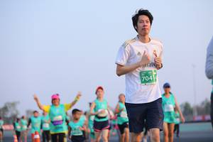 BIB: 7041
                            <button type="button" onclick="openModal(12647348)" class="btn btn-primary btn-sm float-right btn-popup" data-toggle="modal" data-target=".modal-high-quality">
                        <i class="fas fa-shopping-cart"></i> Add to Cart
                    </button>
                                            <button type="button" onclick="isThisMe(12647348, true)" class="btn btn-success btn-sm float-right btn-popup btn-isme hidden" data-toggle="tooltip" data-placement="bottom" title="นี่คือรูปของคุณใช่ไหม คลิกที่นี่เพื่อเอาเข้าอัลบั้ม">
                        <i class="fas fa-plus"></i> Add to album
                    </button>
                    <button type="button" onclick="isThisMe(12647348, false)" class="btn btn-warning btn-sm float-right btn-popup btn-isnotme hidden">
                        <i class="fas fa-ban"></i> Remove from album
                    </button>