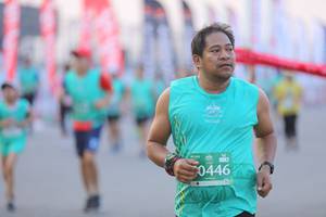 BIB: 0446
                            <button type="button" onclick="openModal(12658520)" class="btn btn-primary btn-sm float-right btn-popup" data-toggle="modal" data-target=".modal-high-quality">
                        <i class="fas fa-shopping-cart"></i> Add to Cart
                    </button>
                                            <button type="button" onclick="isThisMe(12658520, true)" class="btn btn-success btn-sm float-right btn-popup btn-isme hidden" data-toggle="tooltip" data-placement="bottom" title="นี่คือรูปของคุณใช่ไหม คลิกที่นี่เพื่อเอาเข้าอัลบั้ม">
                        <i class="fas fa-plus"></i> Add to album
                    </button>
                    <button type="button" onclick="isThisMe(12658520, false)" class="btn btn-warning btn-sm float-right btn-popup btn-isnotme hidden">
                        <i class="fas fa-ban"></i> Remove from album
                    </button>