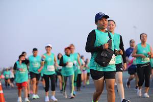 BIB: 
                            <button type="button" onclick="openModal(12647488)" class="btn btn-primary btn-sm float-right btn-popup" data-toggle="modal" data-target=".modal-high-quality">
                        <i class="fas fa-shopping-cart"></i> Add to Cart
                    </button>
                                            <button type="button" onclick="isThisMe(12647488, true)" class="btn btn-success btn-sm float-right btn-popup btn-isme hidden" data-toggle="tooltip" data-placement="bottom" title="นี่คือรูปของคุณใช่ไหม คลิกที่นี่เพื่อเอาเข้าอัลบั้ม">
                        <i class="fas fa-plus"></i> Add to album
                    </button>
                    <button type="button" onclick="isThisMe(12647488, false)" class="btn btn-warning btn-sm float-right btn-popup btn-isnotme hidden">
                        <i class="fas fa-ban"></i> Remove from album
                    </button>