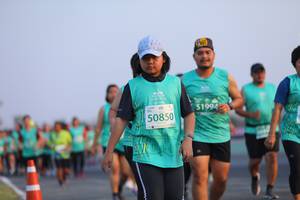 BIB: 51994, 50850
                            <button type="button" onclick="openModal(12648044)" class="btn btn-primary btn-sm float-right btn-popup" data-toggle="modal" data-target=".modal-high-quality">
                        <i class="fas fa-shopping-cart"></i> Add to Cart
                    </button>
                                            <button type="button" onclick="isThisMe(12648044, true)" class="btn btn-success btn-sm float-right btn-popup btn-isme hidden" data-toggle="tooltip" data-placement="bottom" title="นี่คือรูปของคุณใช่ไหม คลิกที่นี่เพื่อเอาเข้าอัลบั้ม">
                        <i class="fas fa-plus"></i> Add to album
                    </button>
                    <button type="button" onclick="isThisMe(12648044, false)" class="btn btn-warning btn-sm float-right btn-popup btn-isnotme hidden">
                        <i class="fas fa-ban"></i> Remove from album
                    </button>