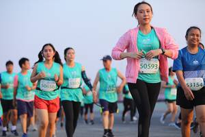 BIB: 50593, 53154, 530, 50650
                            <button type="button" onclick="openModal(12646906)" class="btn btn-primary btn-sm float-right btn-popup" data-toggle="modal" data-target=".modal-high-quality">
                        <i class="fas fa-shopping-cart"></i> Add to Cart
                    </button>
                                            <button type="button" onclick="isThisMe(12646906, true)" class="btn btn-success btn-sm float-right btn-popup btn-isme hidden" data-toggle="tooltip" data-placement="bottom" title="นี่คือรูปของคุณใช่ไหม คลิกที่นี่เพื่อเอาเข้าอัลบั้ม">
                        <i class="fas fa-plus"></i> Add to album
                    </button>
                    <button type="button" onclick="isThisMe(12646906, false)" class="btn btn-warning btn-sm float-right btn-popup btn-isnotme hidden">
                        <i class="fas fa-ban"></i> Remove from album
                    </button>