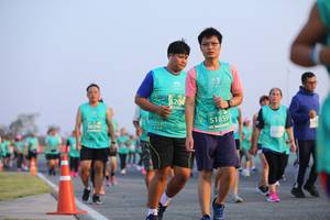 BIB: 5204, 51859, 531
                            <button type="button" onclick="openModal(12646983)" class="btn btn-primary btn-sm float-right btn-popup" data-toggle="modal" data-target=".modal-high-quality">
                        <i class="fas fa-shopping-cart"></i> Add to Cart
                    </button>
                                            <button type="button" onclick="isThisMe(12646983, true)" class="btn btn-success btn-sm float-right btn-popup btn-isme hidden" data-toggle="tooltip" data-placement="bottom" title="นี่คือรูปของคุณใช่ไหม คลิกที่นี่เพื่อเอาเข้าอัลบั้ม">
                        <i class="fas fa-plus"></i> Add to album
                    </button>
                    <button type="button" onclick="isThisMe(12646983, false)" class="btn btn-warning btn-sm float-right btn-popup btn-isnotme hidden">
                        <i class="fas fa-ban"></i> Remove from album
                    </button>