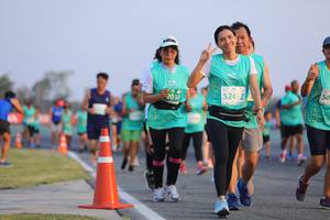 BIB: 524, 2038
                            <button type="button" onclick="openModal(12645491)" class="btn btn-primary btn-sm float-right btn-popup" data-toggle="modal" data-target=".modal-high-quality">
                        <i class="fas fa-shopping-cart"></i> Add to Cart
                    </button>
                                            <button type="button" onclick="isThisMe(12645491, true)" class="btn btn-success btn-sm float-right btn-popup btn-isme hidden" data-toggle="tooltip" data-placement="bottom" title="นี่คือรูปของคุณใช่ไหม คลิกที่นี่เพื่อเอาเข้าอัลบั้ม">
                        <i class="fas fa-plus"></i> Add to album
                    </button>
                    <button type="button" onclick="isThisMe(12645491, false)" class="btn btn-warning btn-sm float-right btn-popup btn-isnotme hidden">
                        <i class="fas fa-ban"></i> Remove from album
                    </button>